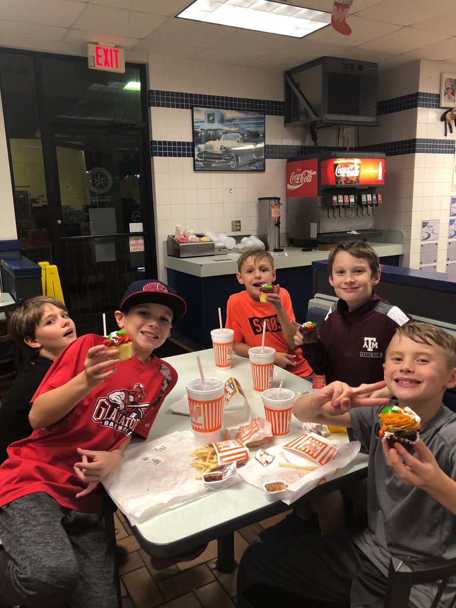 Best way to spend your 10th Birthday is ⁦<a href="/Whataburger/">Whataburger®</a>⁩