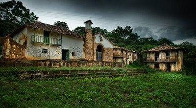 alvarokiked's tweet photo. @dani3palaciosdj Hola tripas, pueblo arrecho queda cerca a San Gil Santander, aquí tiene una info, otro pueblo fantasma... #FantasmasEnElCartel https://t.co/DdINiCF45n