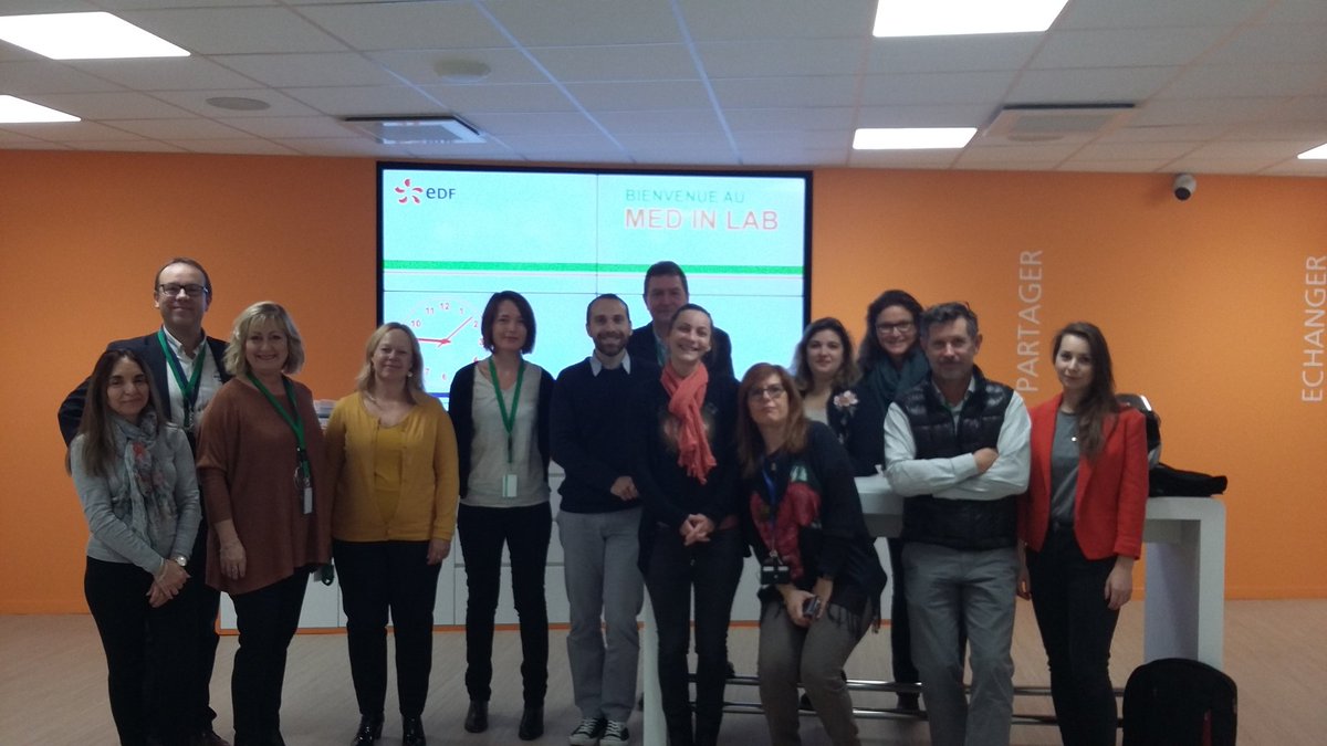 moniquefragano's tweet photo. Lancement du Marathon @ProBonoLab @EDF_SUD au @medinlab avec une équipe transverse. Partage de compétences pour l'association @Resurgences_eu . Merci à la @fondationedf https://t.co/KAR8Ltue5D