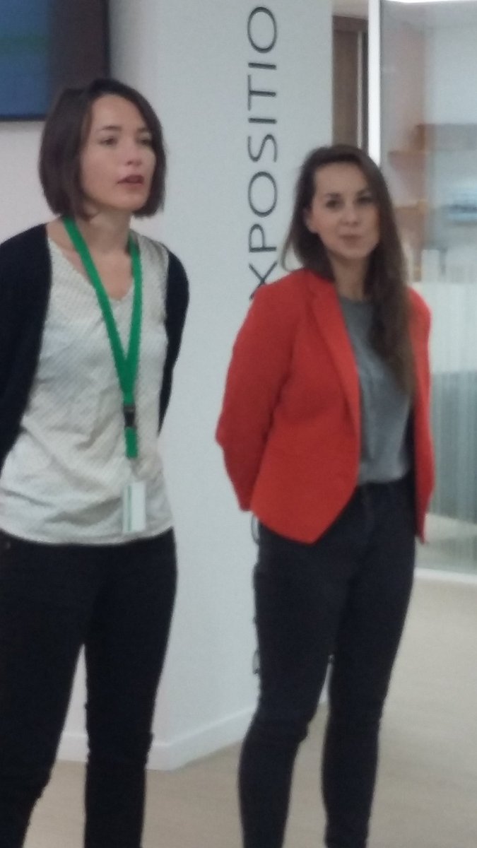 moniquefragano's tweet photo. Lancement du Marathon @ProBonoLab @EDF_SUD au @medinlab avec une équipe transverse. Partage de compétences pour l'association @Resurgences_eu . Merci à la @fondationedf https://t.co/KAR8Ltue5D