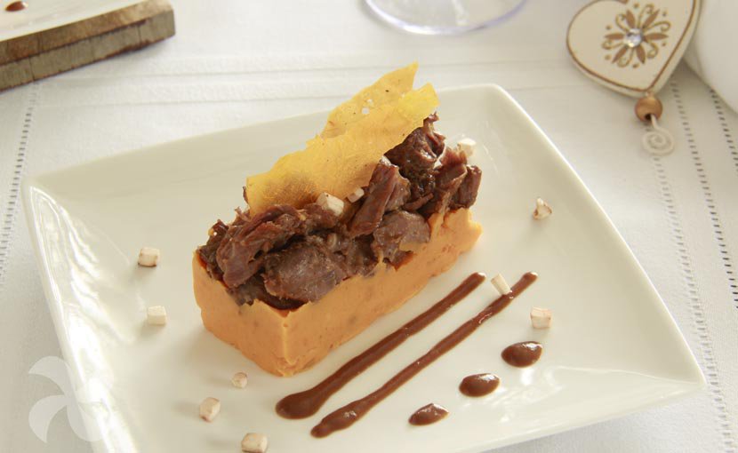 MujerCosmo's tweet image. Este es el plato principal para el #menúNavidad que estabas esperando. Unas #carrilleras con #chocolate y #boniato. Una receta deliciosa y fácil de hacer con #Thermomix. - thermorecetas.com/carrilleras-co…