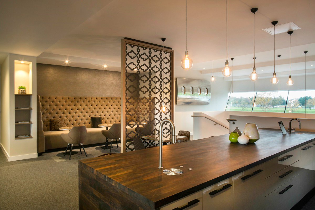 ScanomatUK's tweet photo. The unique, under-counter #TopBrewer design means it can be easily integrated into any space, giving you complete freedom to design. Need some inspiration? Take a look at our #TopBrewer gallery: https://t.co/07BZjjnWWa #CoffeeReimagined #FreedomToDesign #WorkplaceDesign https://t.co/TqOe8G7IQF