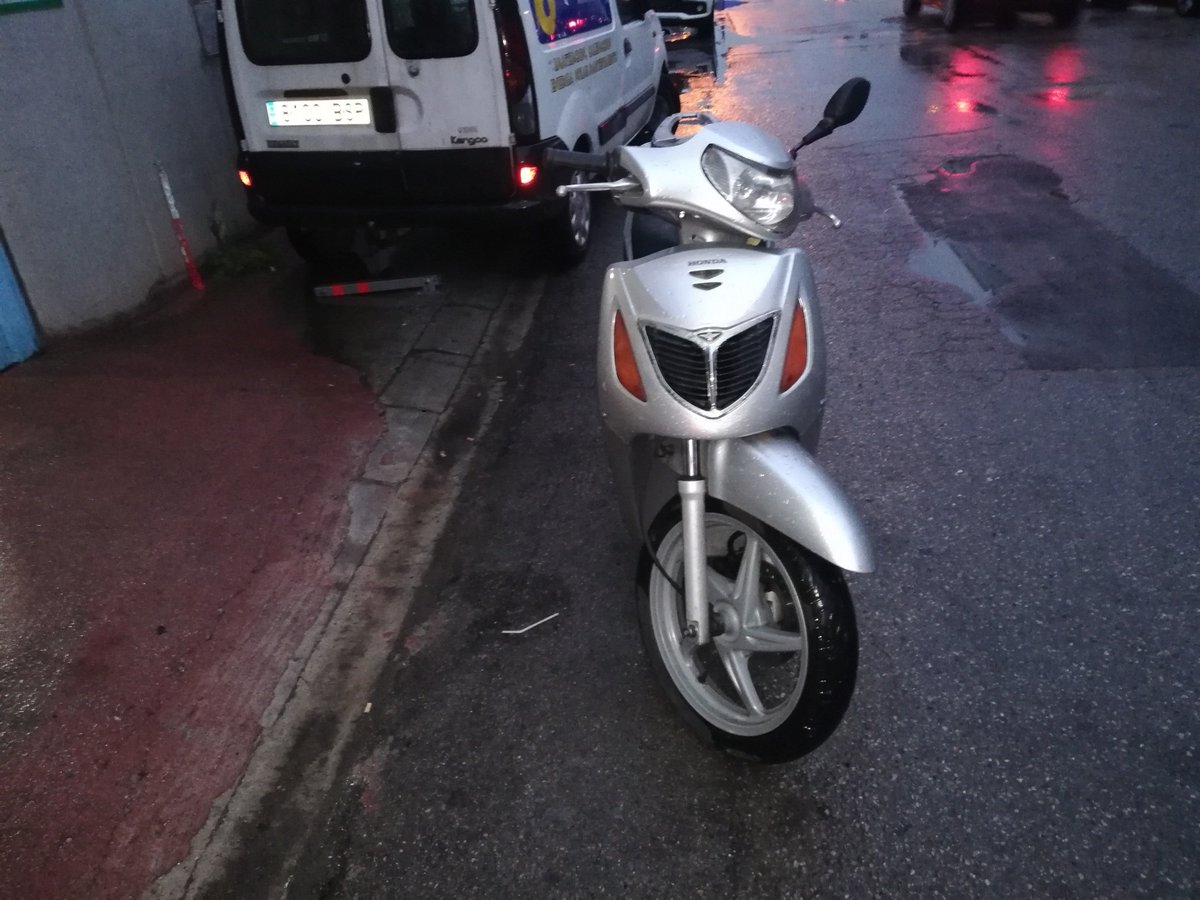 mtdsguaclinares's tweet photo. #DespieceCompleto #Honda #SH150 #Año2001 #MotodesguaceLinares https://t.co/QIwgZl3VVn https://t.co/Rigen0jtjj