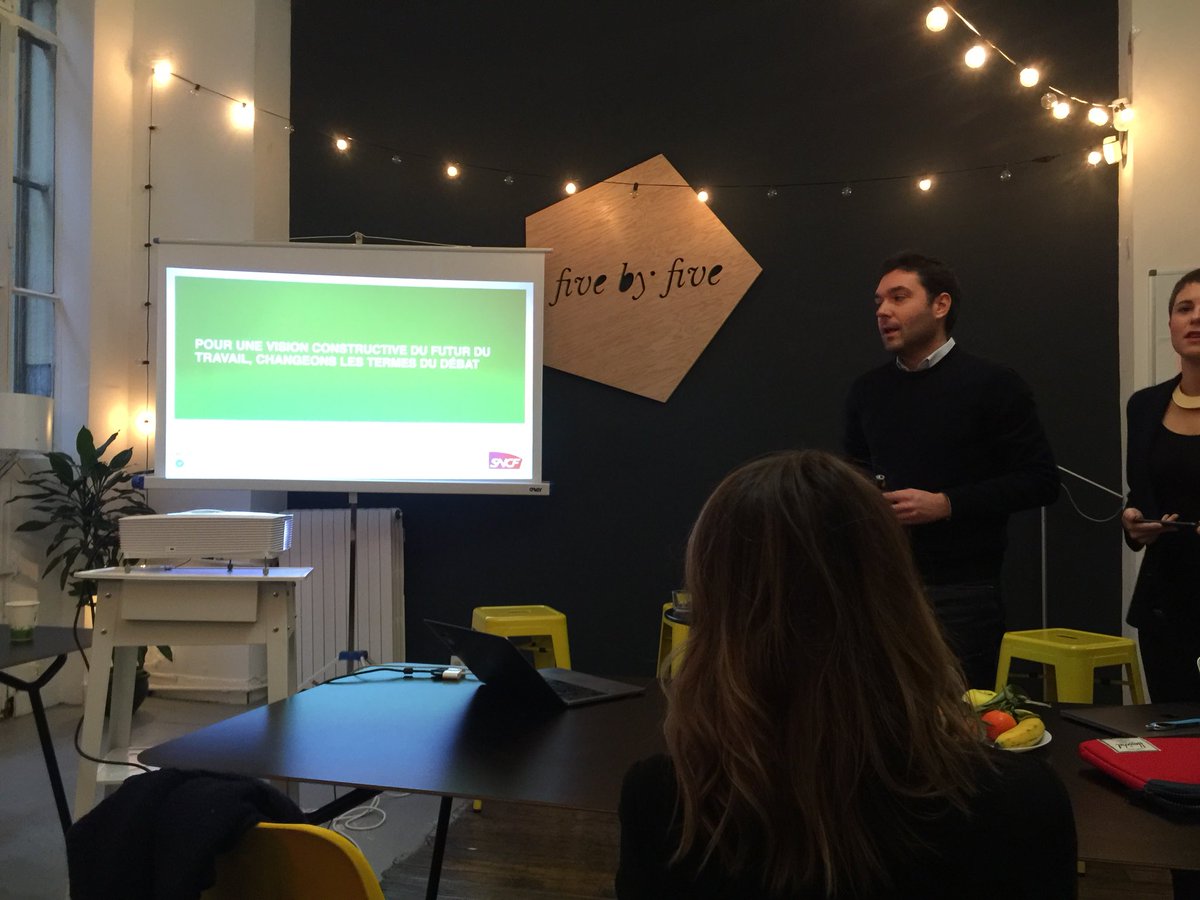 RomainD2A's tweet photo. Comment réinvestir les gains de l’automatisation dans le capital humain ? Donner la vision par le top management et détecter les acteurs de l’innovation de rupture #sncfdigital #voyagessncf #dsrh #design #innovcollaborative @romainlalanne @Olivier_Brpr https://t.co/sLAKbj2IoR
