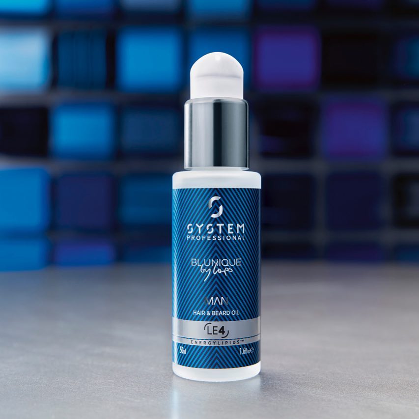 COTYInc's tweet photo. We are proud to reveal the new #SystemMan Hair and Beard oil Blunique Limited Edition, realized in collaboration with Lapo Elkann. 🧔🏽🔥 @SPSystemPro @WellaSP_SA
#Coty #CotyInc #CotyLife #Beauty #ChallengersInBeauty #SystemProfessional #SYSTEMMAN https://t.co/qGRsxBK9FI