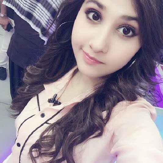 Anilagul6's tweet photo. Come hangout with me > Movie on #BIGOLIVE https://t.co/IX1skNzzM0 https://t.co/HeL2D4hDp1