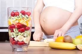 Pregnancy is a great time to think about the future. What you eat while pregnant can have a big impact on your unborn baby. Make sure you are giving them the best start possible. #pregnancy #pregnancydiet #babyhealth
 pocobabyhammocks.co.uk/diet-during-pr…
