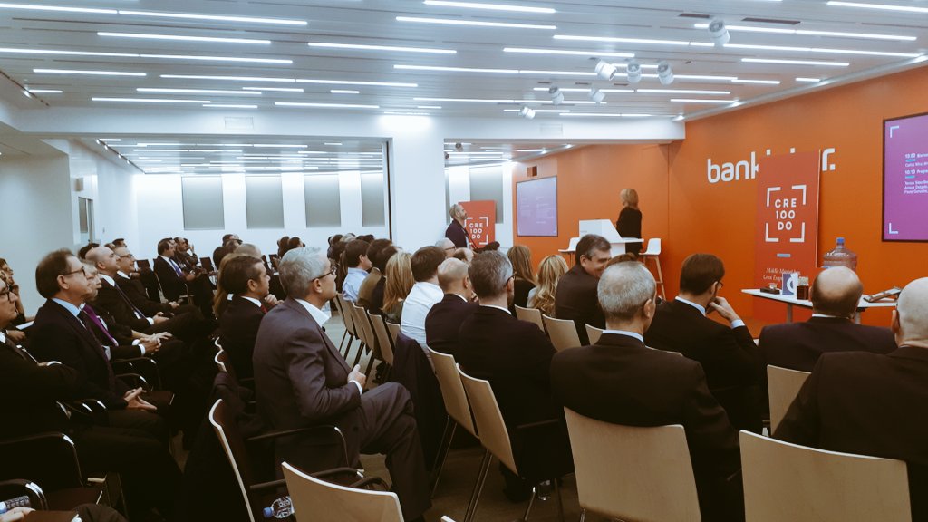 Cre100doEs's tweet photo. Hoy daremos a conocer las nuevas empresas que se suman a #CRE100DO. Enhorabuena a todas! #YaSomos100 . Carlos Mira, director de CRE100DO, a las nuevas incorporaciones: "Si estáis hoy aquí, es que sois una buena empresa" https://t.co/U98x31crgd