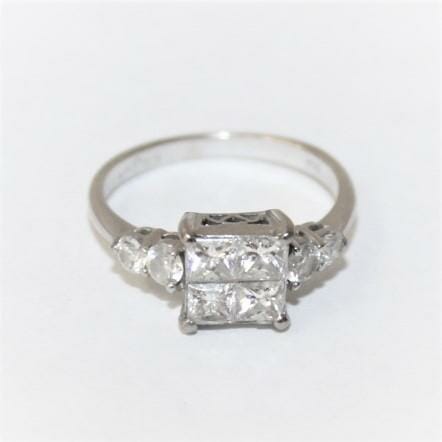 ❗NEW STOCK ALERT❗
This Princess Cut Diamond Ring Is The Must Have This Christmas🎄 Head Over To thebazaarshop.co.uk For More Details🎄

#SPARKLE 
#Wow 
#Princess
#Rings 
#Diamond