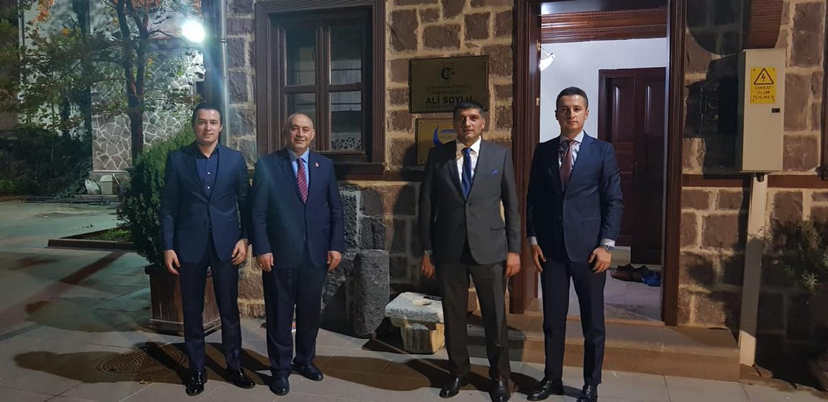 MehmetYetim016's tweet photo. Mübarek Mevlid Kandili akşamı Ali Soylu Gençlik Merkezi'nde dostlarımızı ziyaret ettik...
#mehmetyetim #akparti #akpartibursa #osmangazibelediye #başkanlığı #adayaday #mevlidkandili #alisoylugençlikmerkezi #dostluk #buluşma #yerelseçimler2019 #bursa #gündem #türkiye https://t.co/FcAB92LSI8