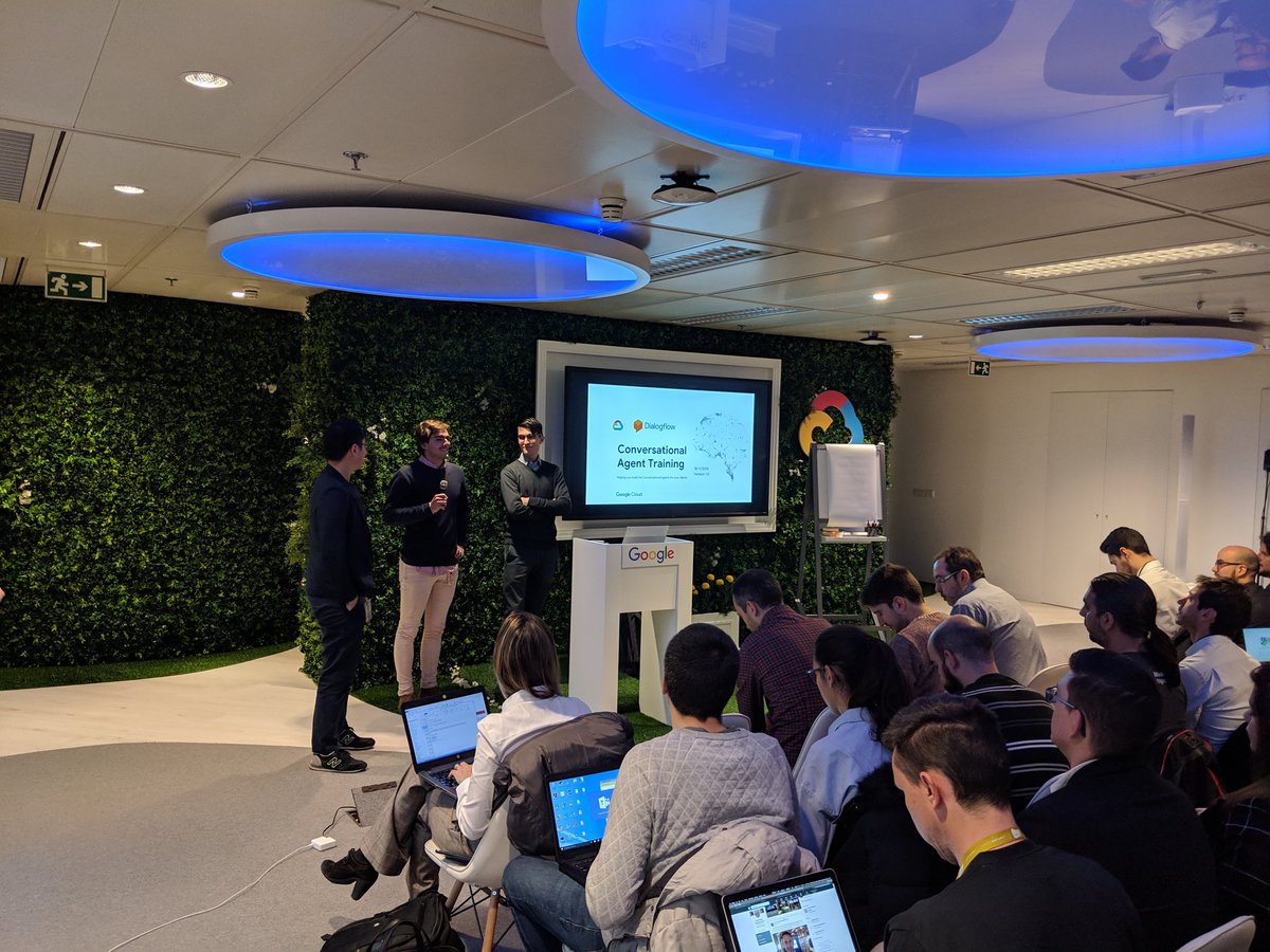 jamarmu_es's tweet photo. Empezamos una sesión de 2 días sobre #Dialogflow en la oficina de @GoogleES ... #SalaLlena #GCPRocks https://t.co/w1jnEphfwL
