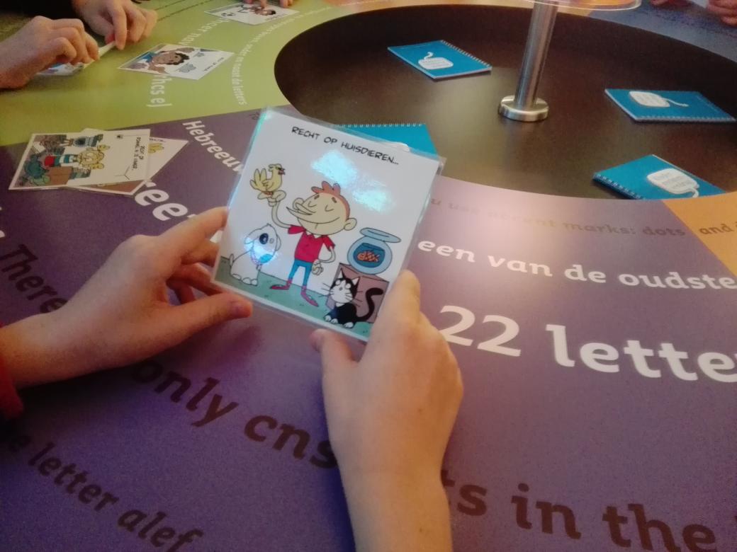 Amstrdam4Unicef's tweet photo. Kinderen spelen kinderrechten spel
Studeerkamer, Kinderkamer Joods Historisch museum #WorldChildrensDay #unicefamsterdam #goblue https://t.co/xNiUEqWvsm