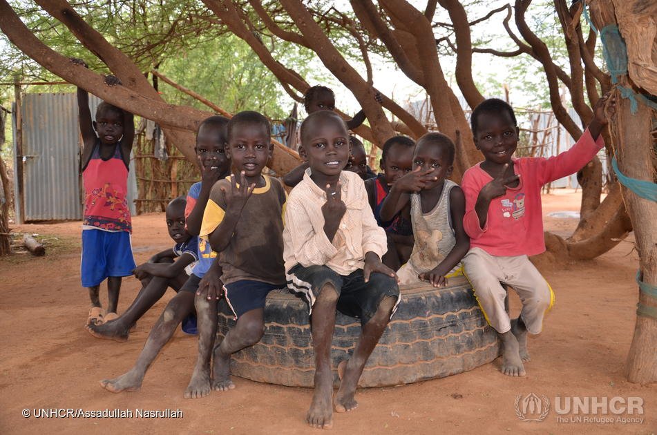 Assadullah_N's tweet photo. Children make up 58% of the total 208,528 #refugee population in #Dadaab camp, Kenya. They are in need of care &amp; support to grow healthy and get #education in the camps.

#WorldChildrensDay
#WithRefugees 
#EducationForRefugees https://t.co/tqbeOK6YWM