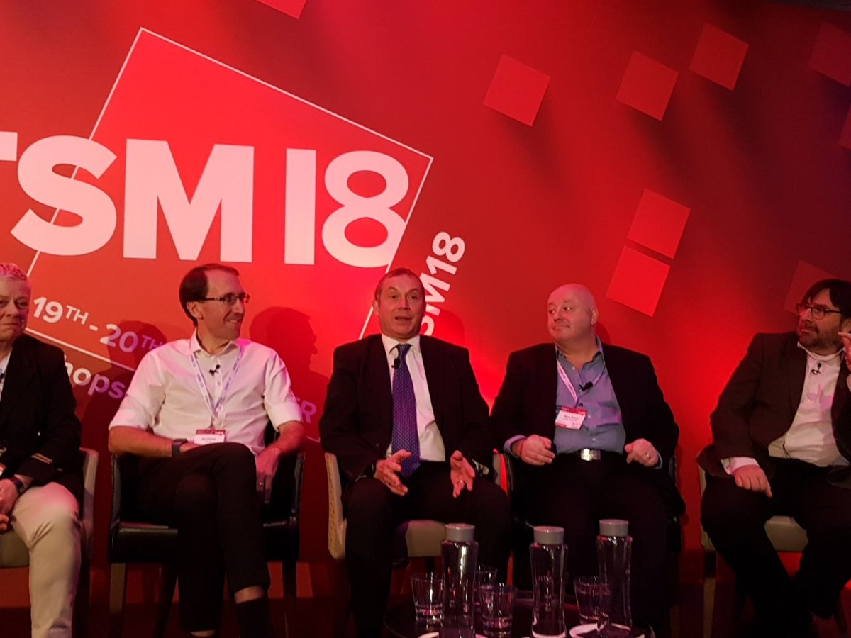 StuartRance's tweet photo. #ITSM18 @DavidWheable look at customer experience.  Get rid of anxiety and confusion. https://t.co/cT1OoGQ6WR