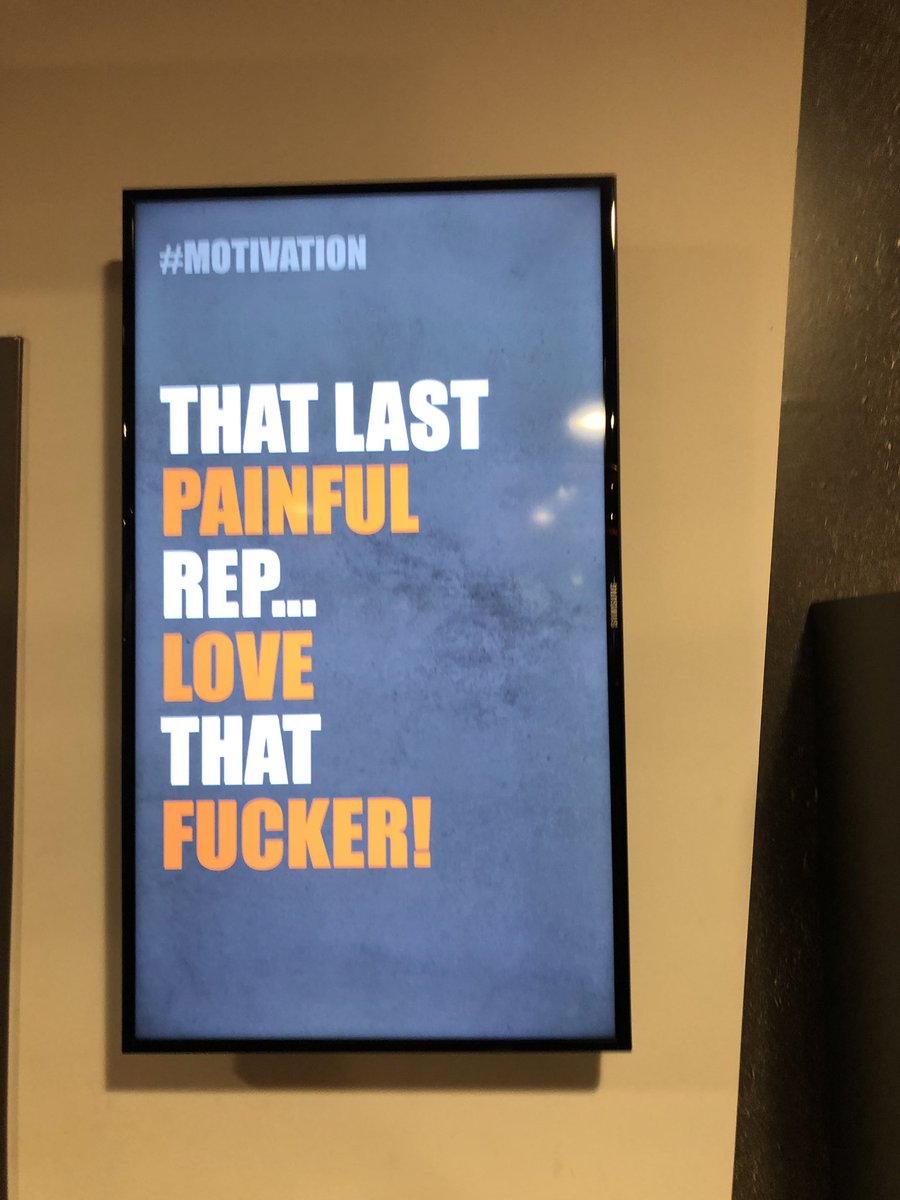 ChrisOsman's tweet image. This is hilarious. At my GYM. 😂😂#englishfail #basicfit