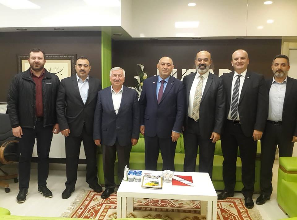 MehmetYetim016's tweet photo. MUSİAD Kurucu Genel Başkanımız Sn. Erol Yarar, MUSİAD Bursa Başkanımız Sn.Mustafa Gürses, BTSO Başkan vekili Sn.Murat Bayizit ve Yönetim kurulu üyeleri ile istişarelerde bulunduk. Tavsiyelerini ve desteklerini aldık. Kendilerine teşekkür ediyorum .. https://t.co/hyukv5rBpy