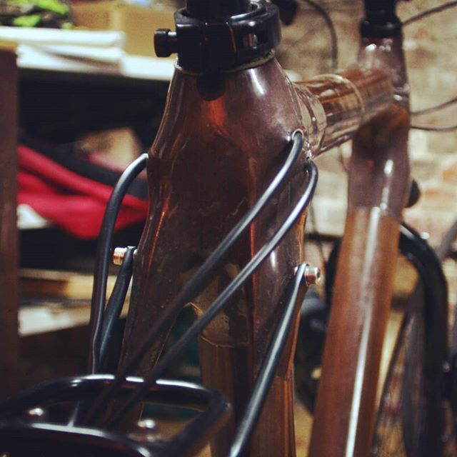 OCyclery's tweet photo. Some serious cable routing on Marcus's touring machine

#ozoncyclery #bamboobike #cablerouting  #diy #bikelove #onelesscar #ridebike #bicycledesign #diybike https://t.co/iqBT4600Wj https://t.co/9o7vQCBo3R