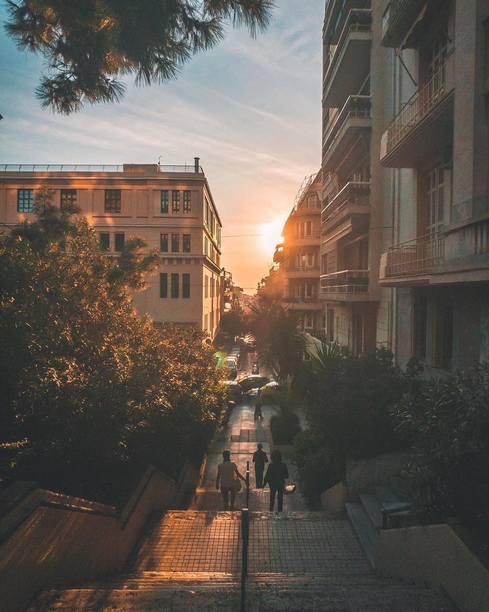 CityofAthens's tweet photo. Click your heels and follow the golden stone road into the sunset. #ThisisAthens
Photo by @cloneyusiang https://t.co/qXLhvKc0Ge