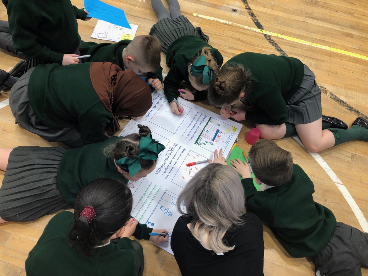 angie_mervyn's tweet photo. Final day of Thinc School in St Joseph’s PS Slate St with ⁦@work_west⁩ kids working today to present their ideas #imagineers #fabkids ⁦@WestBelfastPB⁩ ⁦@Education_NI⁩ https://t.co/lZsgFBzjmK