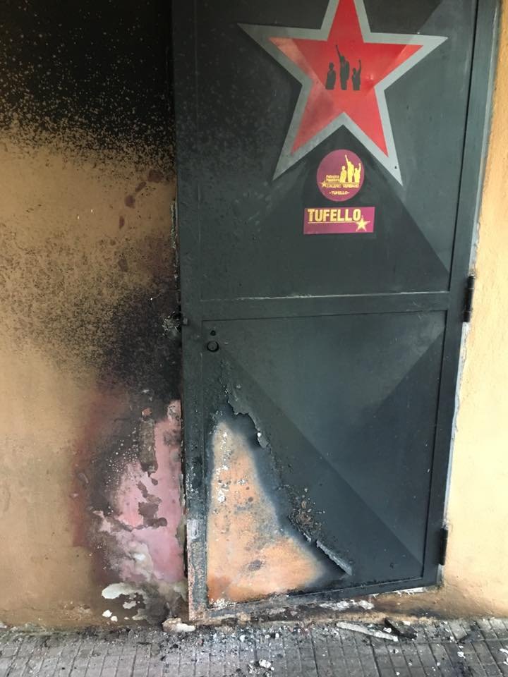 Attacco incendiario contro la palestra popolare Valerio Verbano
dinamopress.it/news/attacco-i… Gli attivisti: «Hanno provato a farci male, di notte e in maniera vigliacca, ma non ci sono riusciti»