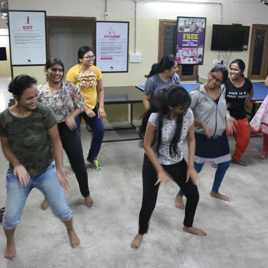 IstharaLiving's tweet photo. Make room..I gotta dance! #dancenight #istharian #dancingmood #lovefordance #coliving #codancing https://t.co/4qfIZJqjVX