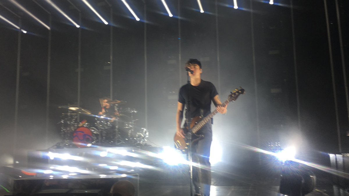 beansseaveyx's tweet photo. I just wanna go back to the day where I saw them in Hamburg. #MYTmemories #mythamburg https://t.co/tqKaO5htOH