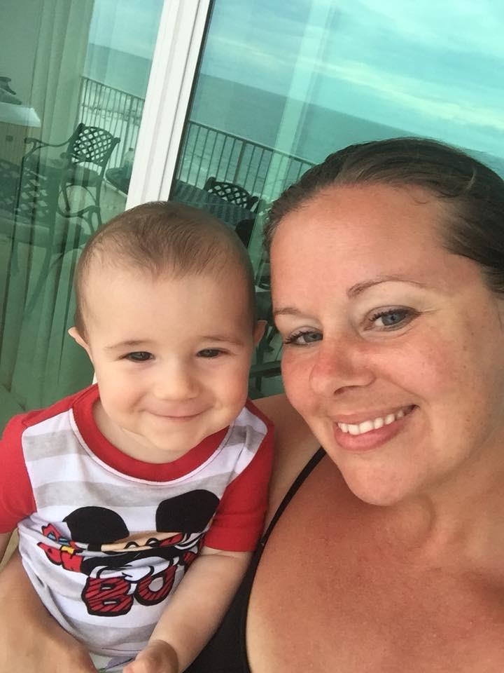 totallawnbr's tweet photo. I'm a finalist in Turquoise Place's photo contest. Help me rally votes! https://t.co/1elYXd3dQA @Turquoise_Place https://t.co/Ov0EPPNb01