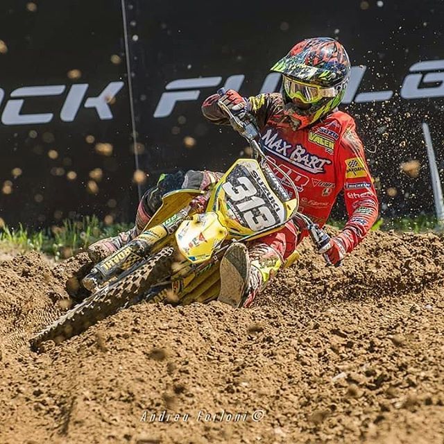 ubi747's tweet photo. Good Morning Riders...! 😎😎😎#Mx #nofilter  #passion #Xoffroad #instasize #instagallery #instaphoto #Instadaily #all_shots #instamotogallery #instapic  #work #Instacool #picoftheday #photooftheday #moment #motorsport #eyes #style #awesome #instagood #f… https://t.co/F4CzvwkD23 https://t.co/NivmlzY7IN