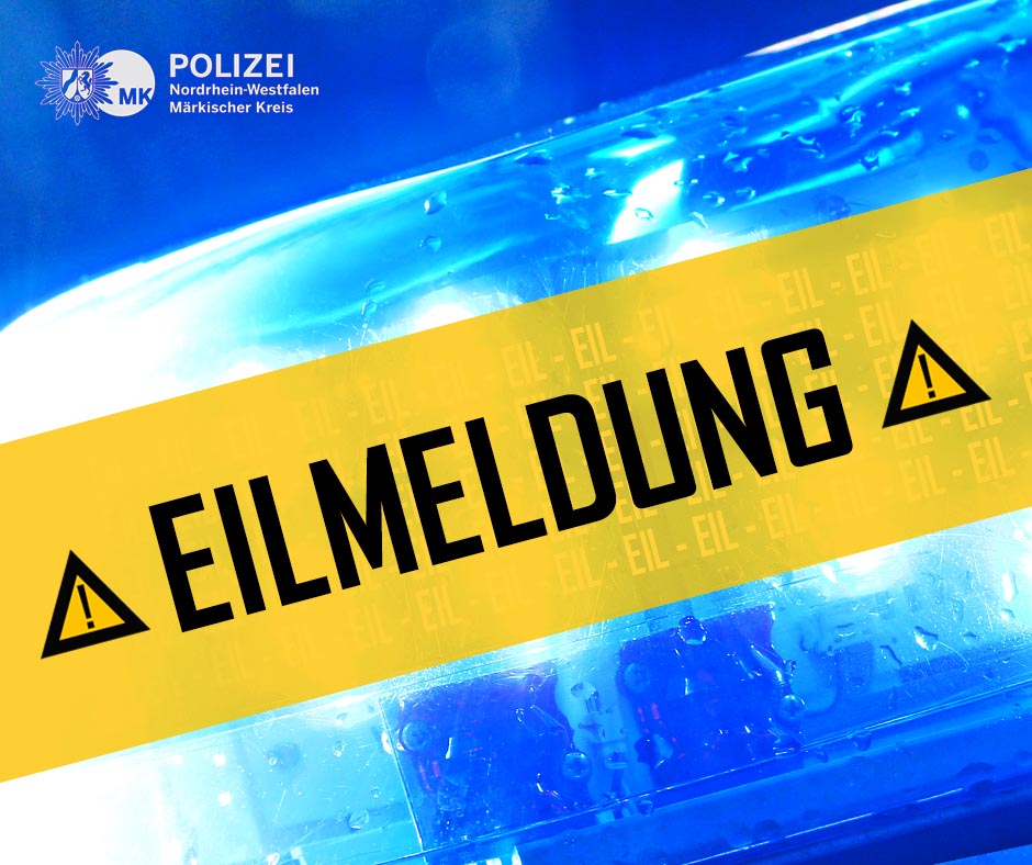 polizei_nrw_mk's tweet photo. #Verkehrsunfall zwischen #Wiblingwerde und #Lüdenscheid. Die L692 ist in Höhe #Großendrescheid voll gesperrt. Wir berichten hier, wenn die Straße wieder frei ist. https://t.co/UwYaRTDSL4