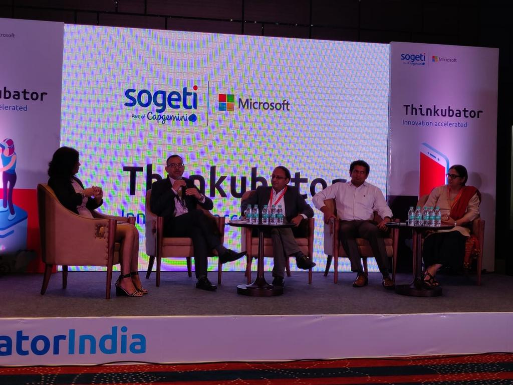 CapgeminiIndia's tweet photo. Panel question to the audience:
"Is your customer changing faster than the organisation?" 

Almost 90% of audience said "yes"

#ThinkubatorIndia #Thinkubator2018 https://t.co/wMY1bAPZSB