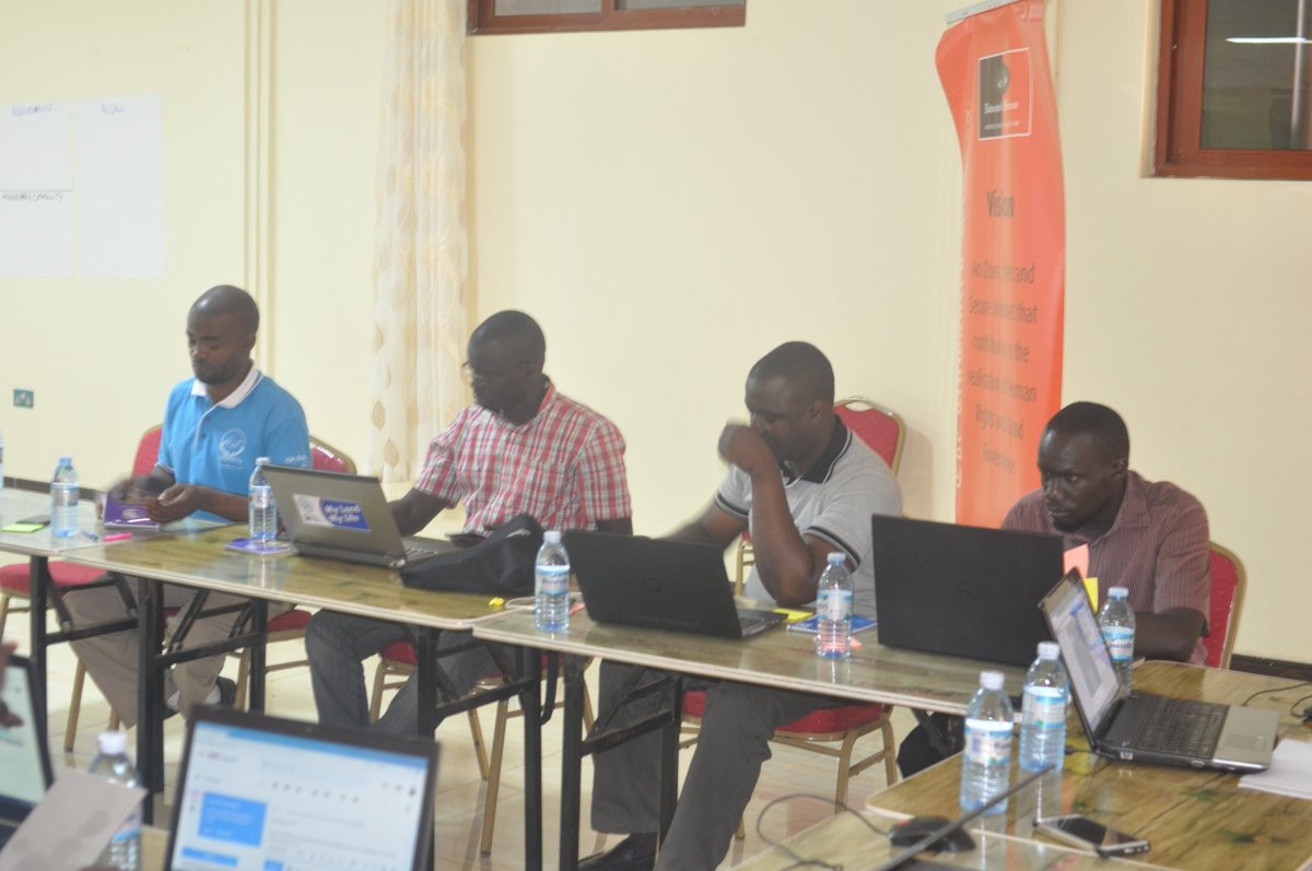 UnwantedWitness's tweet photo. Happening now in #Soroti #Eastern #Uganda. With us we have #Human #Rights #Actvists, #Women #Activists, and #Social #Workers. Follow us for more updates. @dcmukasa @mlowdi @dekaminski @crdefenders @Ritchiechard https://t.co/hGPHdRF4EV