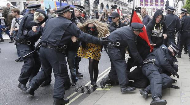 Police leader asks the public to step in to stop violent thugs, instead of filming them... Is he right, and would you step in?

<a href="/JuliaHB1/">Julia Hartley-Brewer</a> | talkradio.co.uk/live