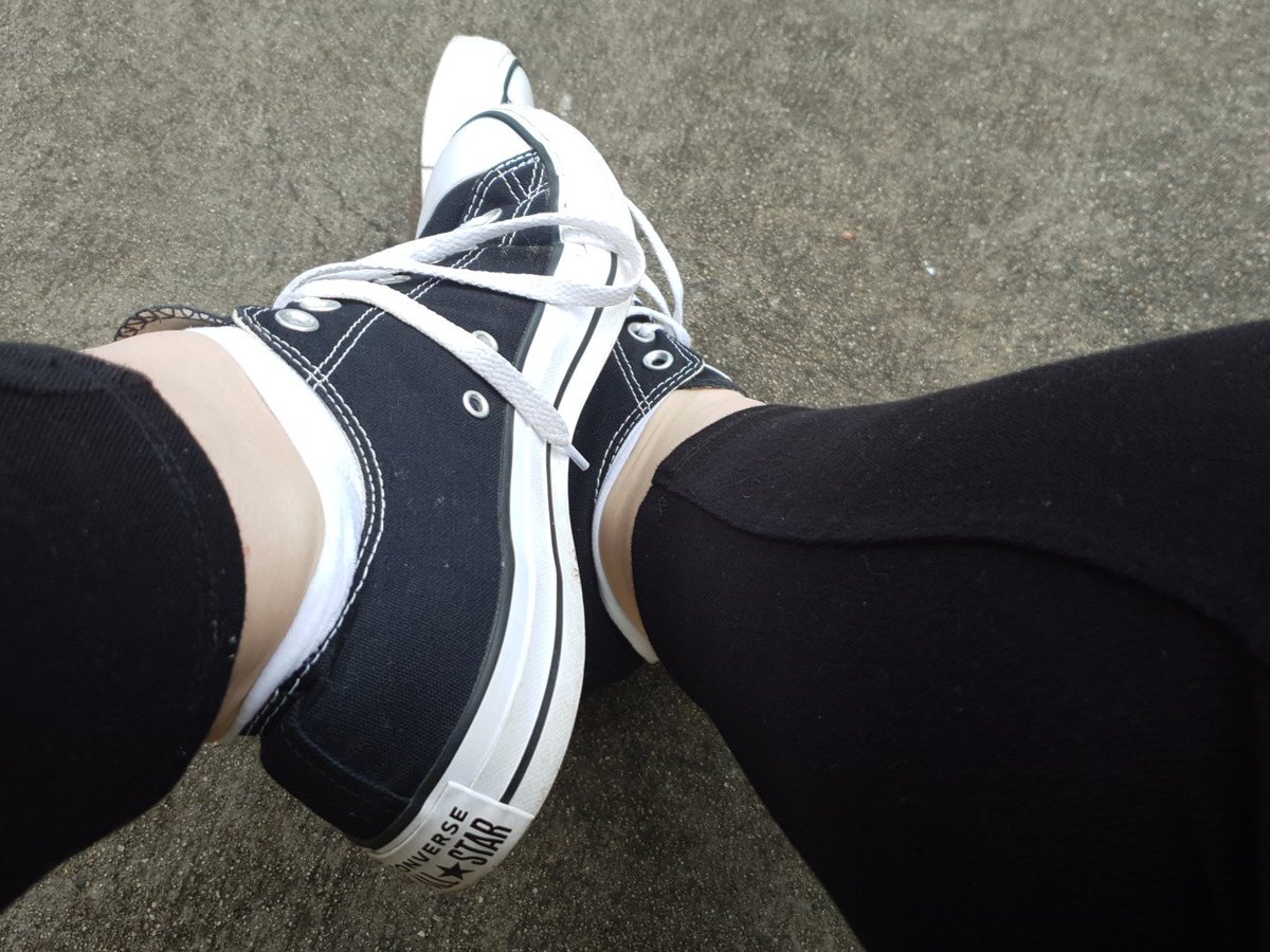 GoddessLulu3's tweet photo. Out for a nice walk 
#paypig #cashslave #findom #find0m #paypal #humanatm #cardlesscash @help_to_rinse @rt_dumb @finsubRT @RTAussie https://t.co/urPK50q6Ud