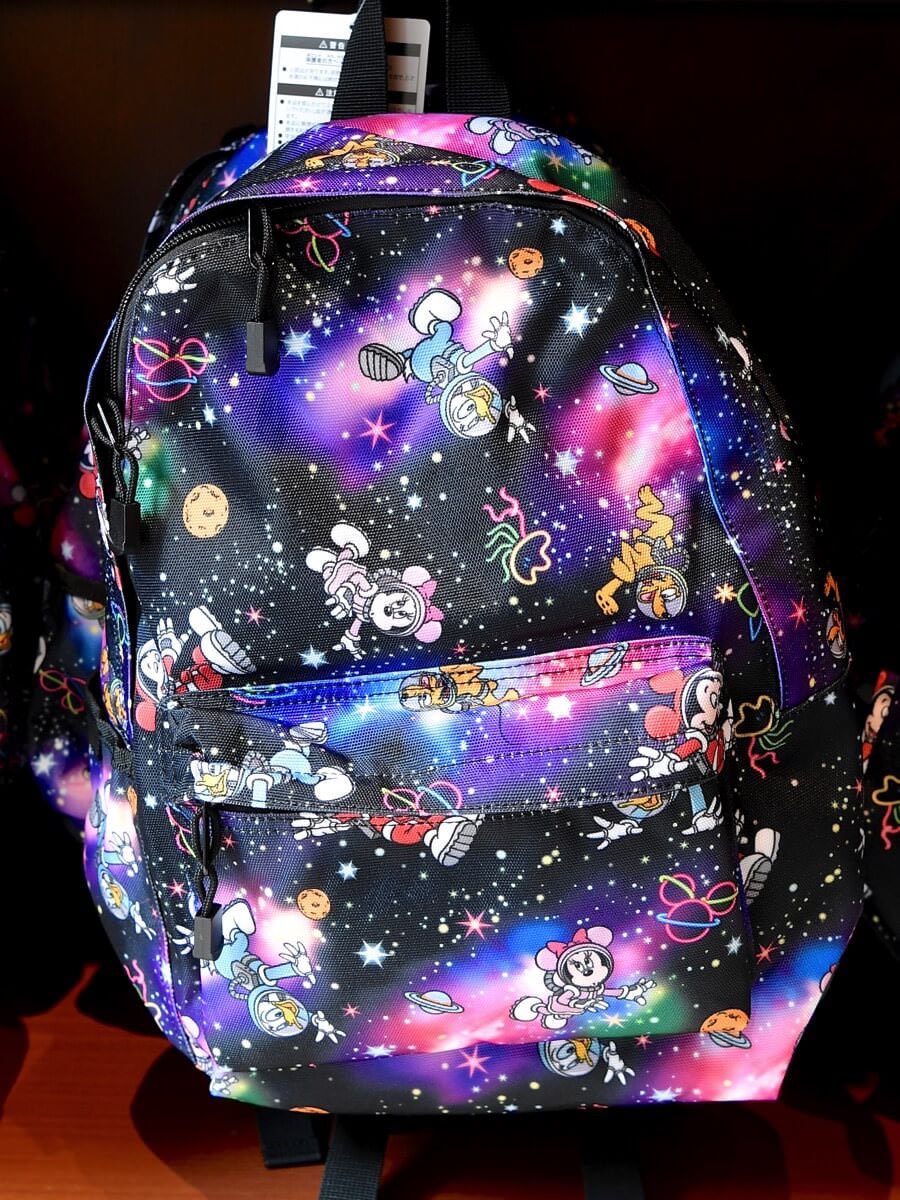 Mezzomikiのディズニーブログ 宇宙遊泳するミッキーたち 東京ディズニーリゾート リュック ショルダーバッグ発売中 T Co Mbobf02c92