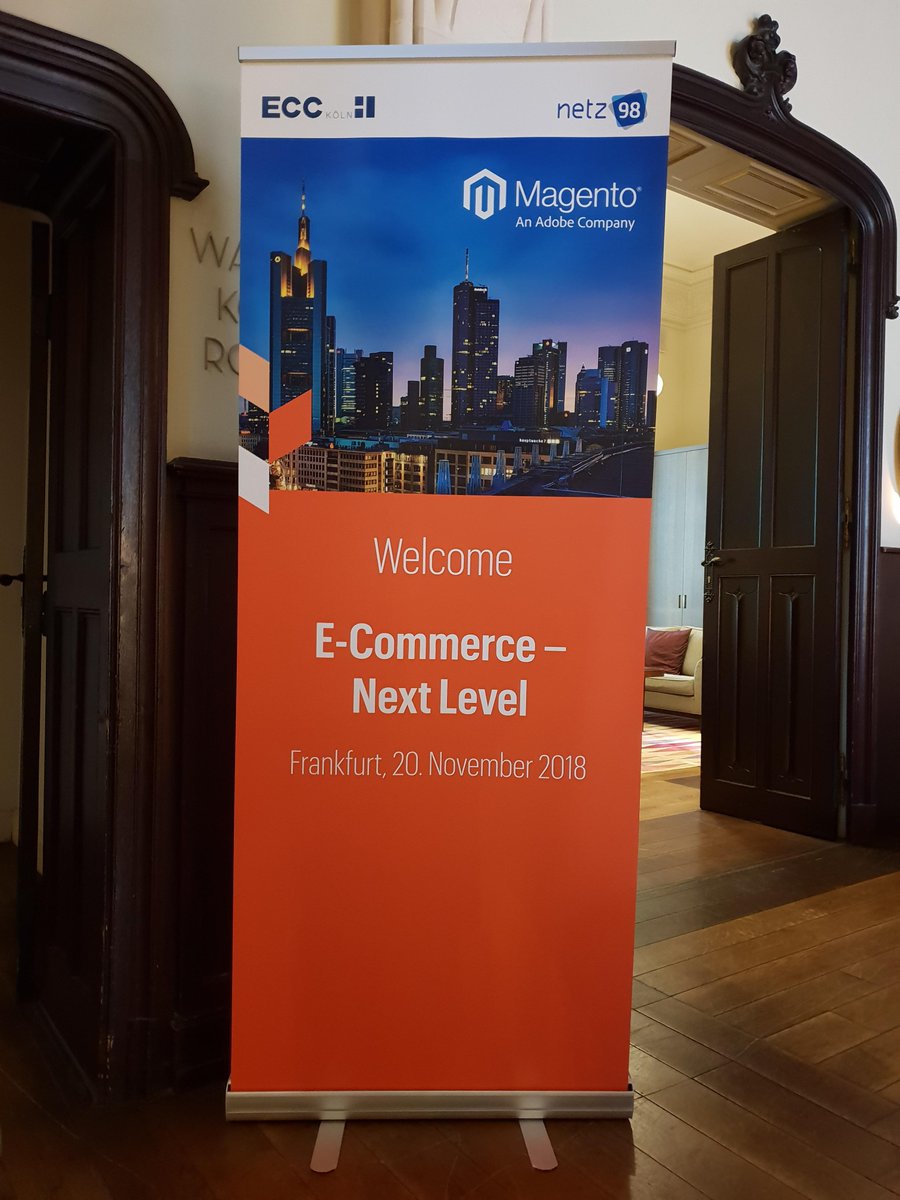 netz98's tweet photo. Es ist angerichtet! Die #magentob2broadshow startet in diesem Moment. Wir freuen uns! @magento @ECCKoeln @flyerbikes https://t.co/rmGD5wnYA6