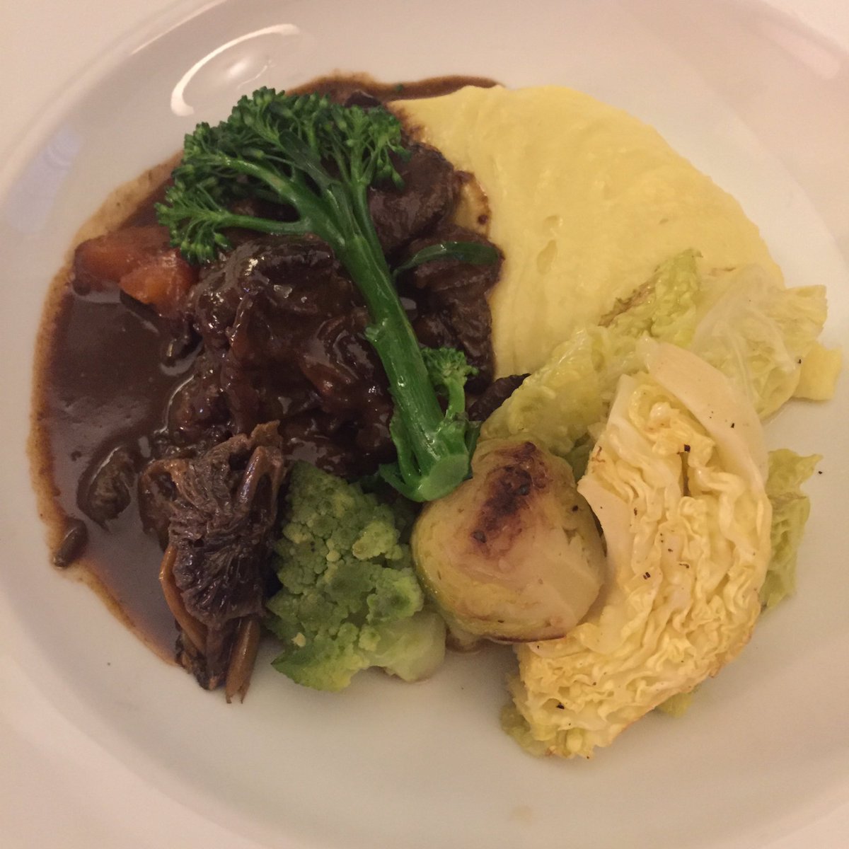 hvasspastrychef's tweet photo. Great @chefssupperclub at @LeRoiFouEdin with @chefrorylovie @GordonsRest @craigcmillar https://t.co/ptpxCu2NWk