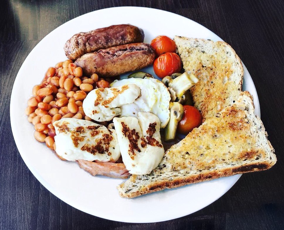 8020HealthBar's tweet photo. Fuel up for the day with a #FREE hot drink with any full English breakfast. This offer is only available today (8am - 4pm) so come get it while it’s hot 🔥 #bolton https://t.co/3SoRDxOyA1