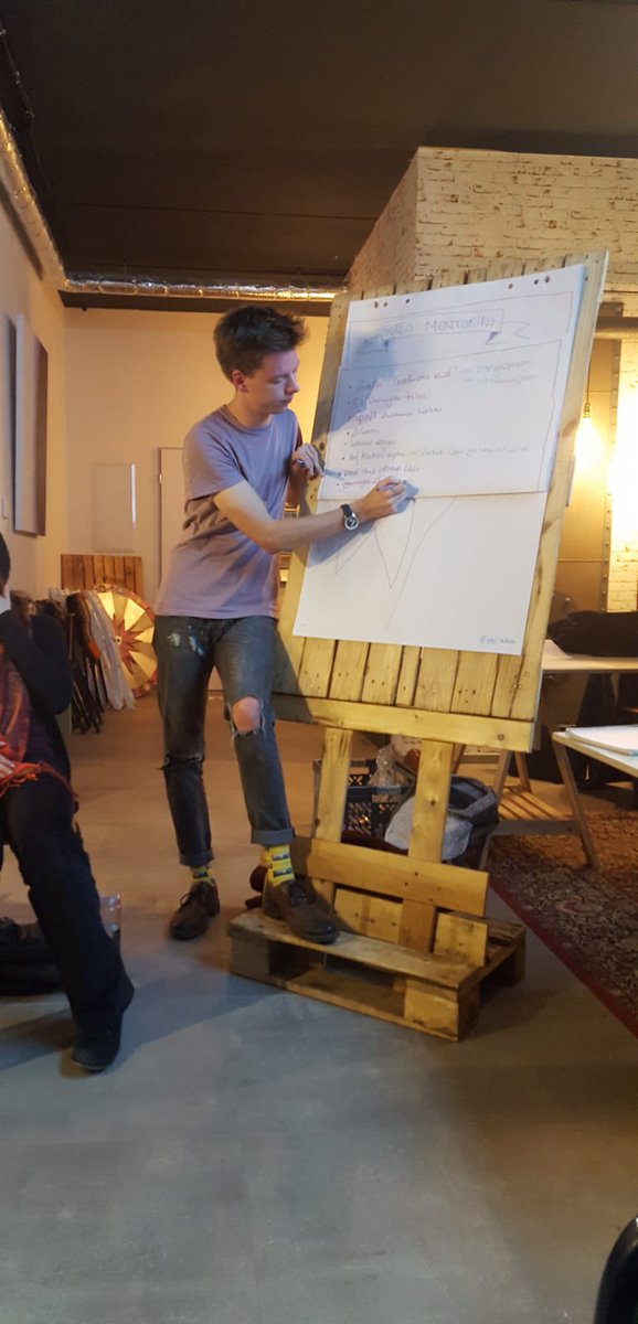 basementev's tweet photo. Orientation-Day im neuen #Semester: ✅Unsere neuen MentorInnen und Interessierte bekamen eine Einführung in den MentorInnen-Alltag bei #basementev. Danke für das zahlreiche Erscheinen und den schönen Abend! 🅱️#basement #kreativtankstelle #erfurt #thüringen #mentoring https://t.co/KgRK3VF5ZG