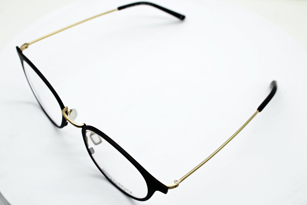 Lais Opticians tweet media