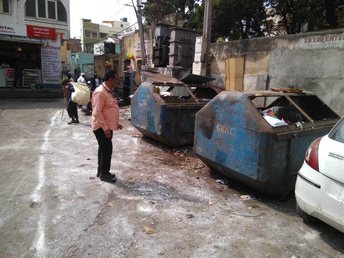 amohsecunderab1's tweet photo. Monitoring of Bins clearing at Passport office, Secunderabad. https://t.co/GU9ThfilGs