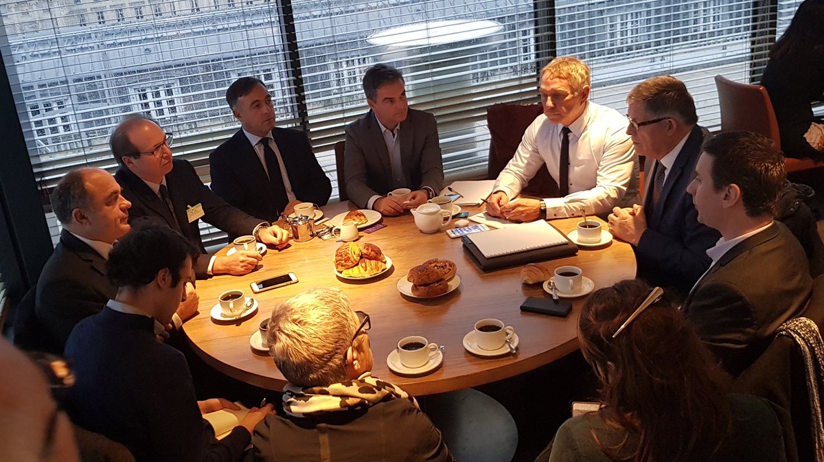 Réunion de travail sur la revitalisation des centres-villes - le en même temps c'est ensemble sans arrière pensée - des acteurs qui veulent réussir ensemble et pas individuellement 
<a href="/OBiscaye/">Olivier Biscaye</a> <a href="/LGRANDGUILLAUME/">L Grandguillaume</a> <a href="/Globalconseil/">Franck Gintrand</a> <a href="/BernardMORVAN/">MORVAN Bernard</a> <a href="/PhilippeHuppe/">Philippe HUPPE ✒️</a>