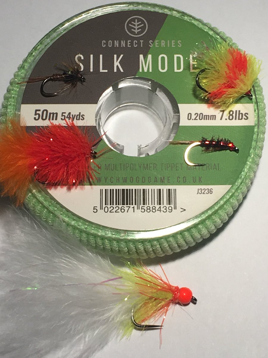 FliesFlash tweet picture