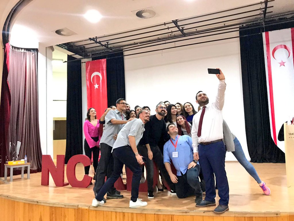 YakinDoguUni's tweet photo. Diş Hekimliği Fakültemiz KKTC Diş Hekimliği Öğrencileri Birliği olarak #DenTalks'ı gerçekleştirdi.Uzm.Dt. Yunus Akalın'ın konuşmacı olarak katıldığı etkinlik Dr. İlyas Abdulin hocamızın müzik dinletisiyle başladı.IGTV kanalımızdan ulaşabilirsiniz!
#yakındoğuüniversitesi #ydü https://t.co/iAEj5IUmQD