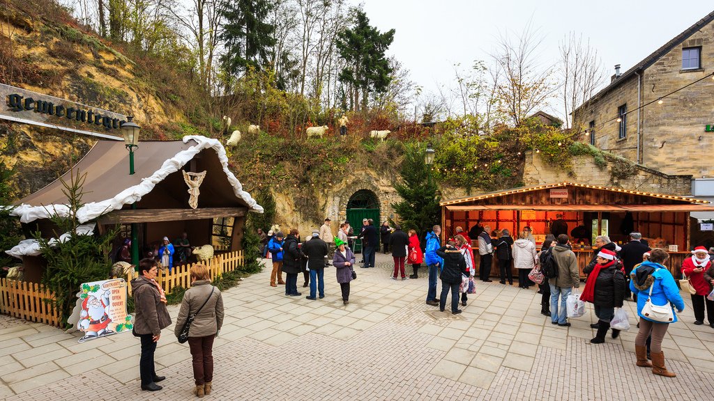 Bent u van plan om meerdere grotten te gaan bezoeken in <a href="/KerstValkenburg/">Kerststad Valkenburg</a>? Kijk dan snel in onze ticketshop en wees verzekerd van een voordelig combiticket! bit.ly/Tickets-Kersts… #Kerststad #Valkenburg #Kerst #Grotten #Limburg #Gemeentegrot #Fluweelengrot #MergelRijk #Winter