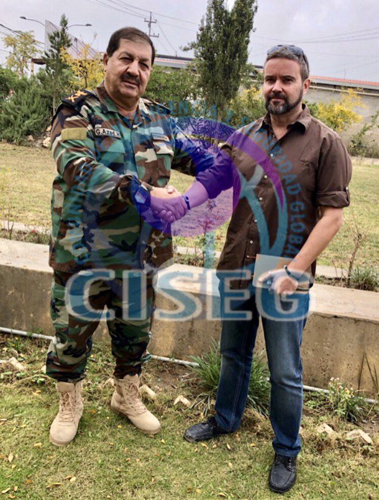 dgg030's tweet photo. Agradecer la invitacion al General de los #Peshmerga de Iraq,actores clave d contención frente al Daesh x permitirme compartir unos días con ellos,entrevistarlo y publicar su experiencia en la lucha contra estos terroristas en próximos números de @GhurabaMagazine @intelsegglobal https://t.co/cJ0dW5CszQ