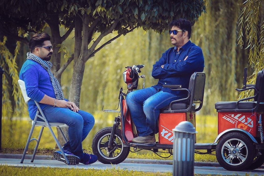 iam_str03's tweet photo. #VanthaRajavathaanVaruven #VRVTeaserOnTheWay #VRVTeaser
#VRVTeaserSoon #VRVPongal retweet for waiting the moment.
#STR #SundarC
@Jessica_STRlove @DEEPU_S_GIRI @STR_360 @hariharannaidu https://t.co/ivZsSpSdsH