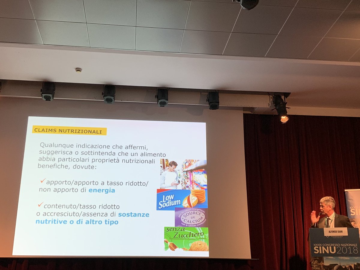 SINU_Italia's tweet photo. Partono i lavori della seconda giornata al Congresso #SINU2018. Il Dr. Alfonso Siani @siani56 da @StampaCnr apre il Simposio sui #claim nutrizionali e ci fa una panoramica del suo lavoro all’interno del panel NDA di @EFSA_EU https://t.co/6IT7wO3KMh