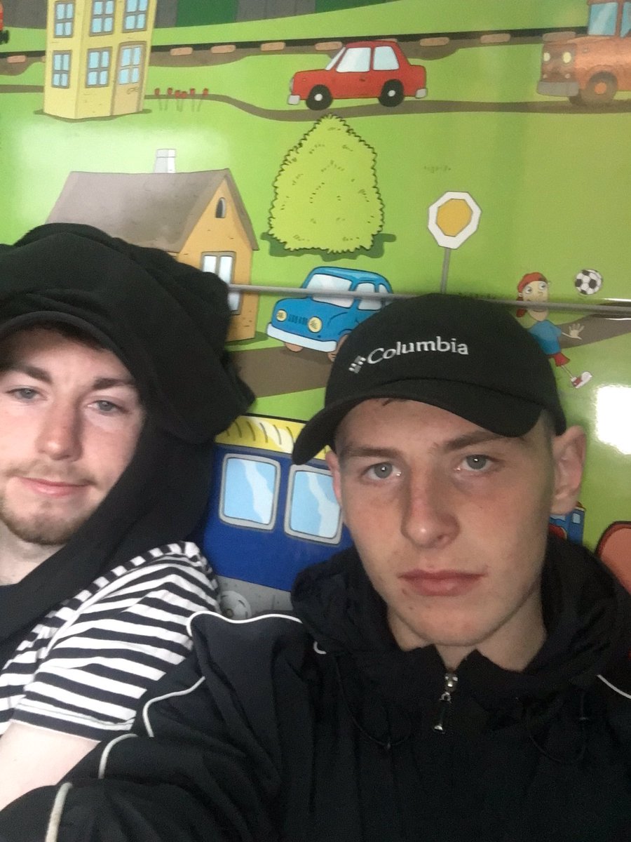 lee_bush97's tweet photo. Happy 21st CK, have a classic turnering J🔨 https://t.co/lGb7Bd0Xdl