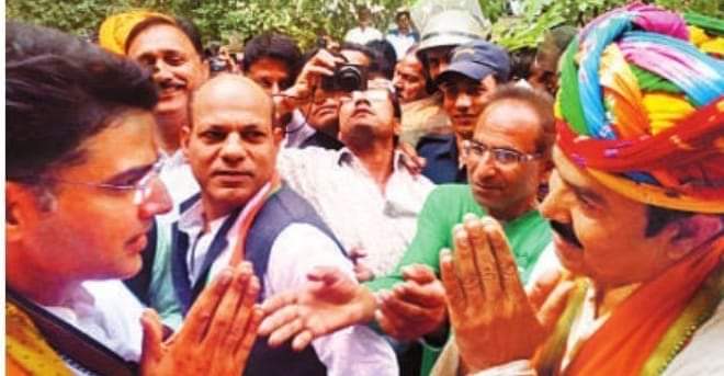 KrantiTiwari1's tweet photo. राजनीती में सदभाव जरूरी है,,मतभेद और मनभेद का फर्क अच्छी तरह जानते हैं श्री सचिन पायलट जी,,@SachinPilot ji, https://t.co/36Uz7CGP1v