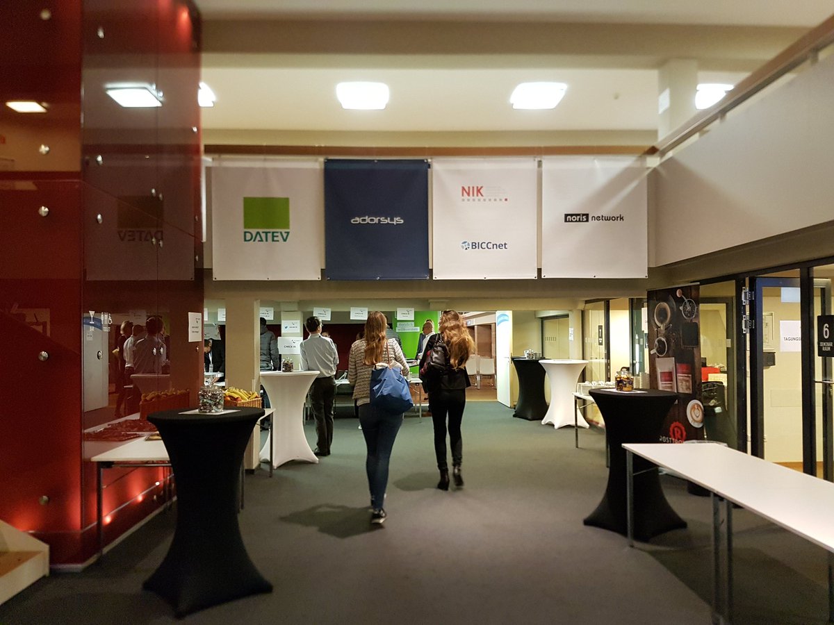 ZDBayern's tweet photo. Heute steht die Agilität im Vordergrund - Agile Leadership 2018 auf der Kaiserburg in Nürnberg!
#ZDBayern #BICCnet #NIKeV #ALNU18 #agil #DigitaleTransformation #Digitalisierung https://t.co/cwMJKEcxbM